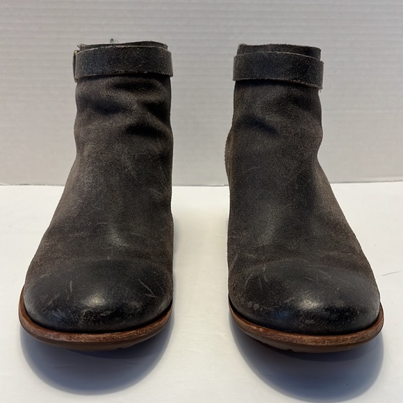 Kork-Ease Madelena Taupe Gray Ankle Booties, Back Zip, Size 7 M, Distressed - Picture 2 of 12
